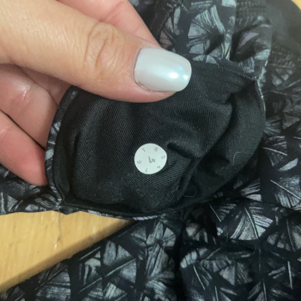 🌟LULULEMON🌟 - Picture 8 of 8